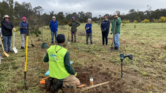 Dubbo Rivercare working Bee