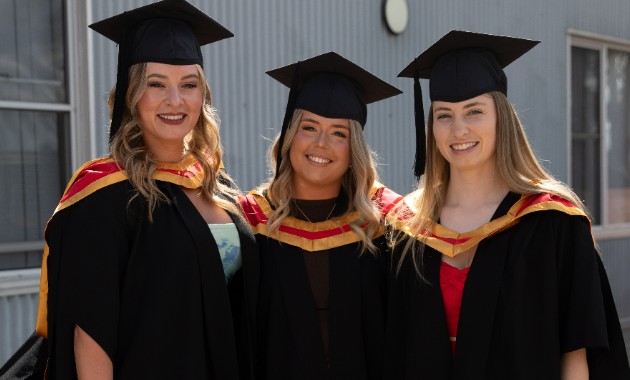 New data shows Charles Sturt graduates find jobs faster and have higher salaries