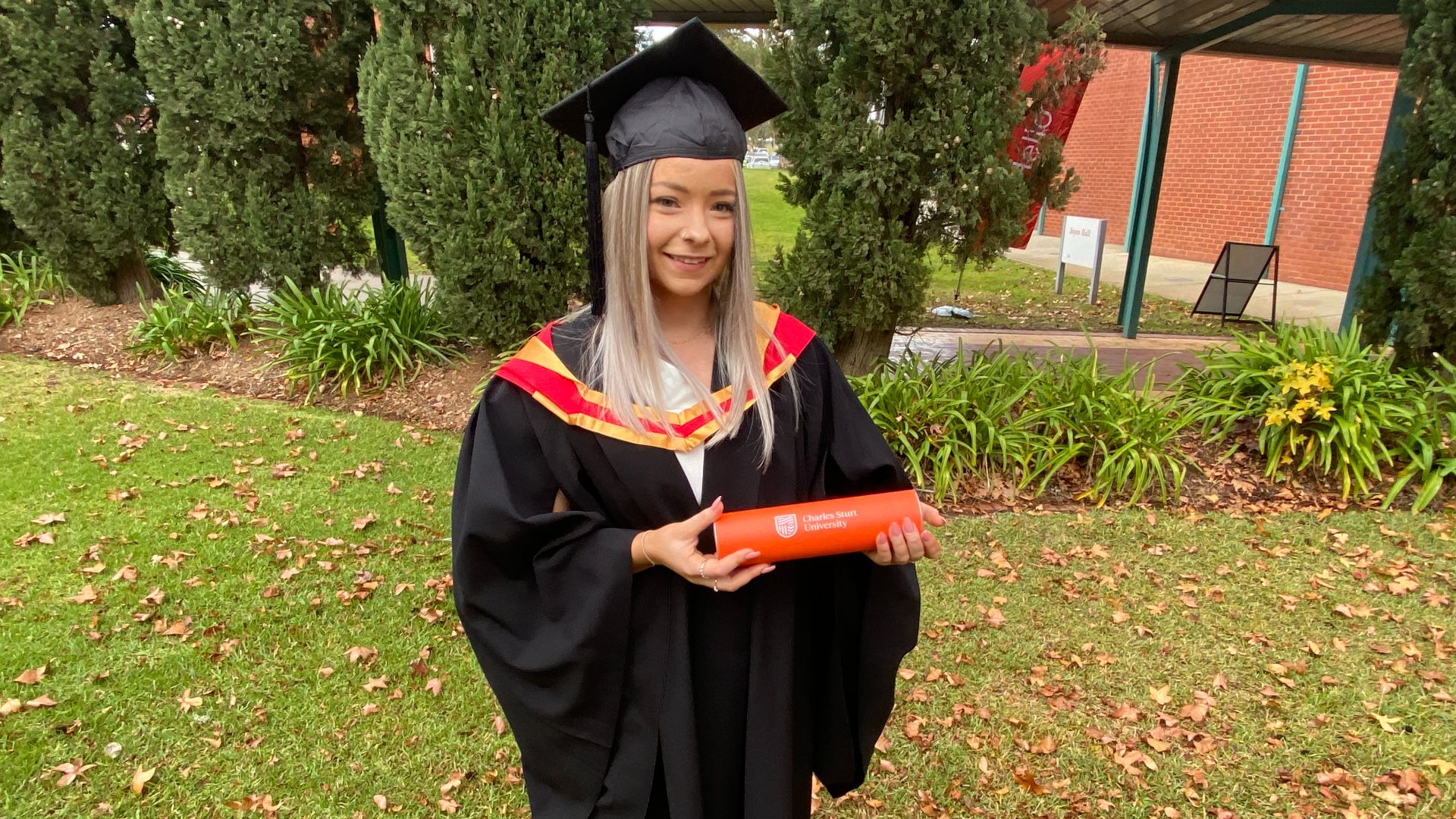 Albury-Wodonga’s 2020 graduates take to the stage - CSU News