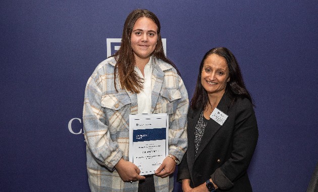 Charles Sturt scholarship ceremony in Wagga Wagga celebrates donors and recipients 