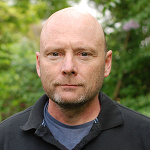 portrait of Dr Jason Smith