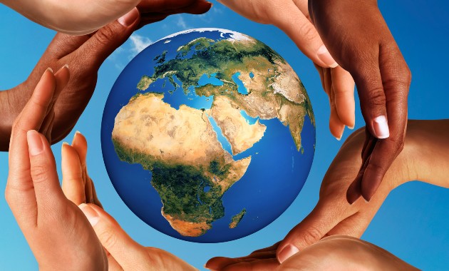 Social sciences contribute to society