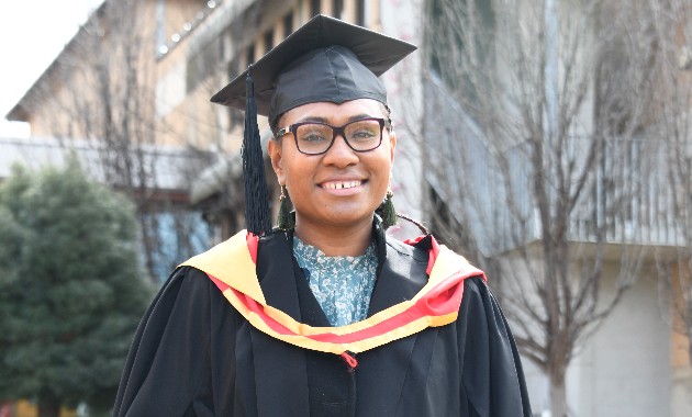 Charles Sturt graduate to become first female vet in Papua New Guinea 