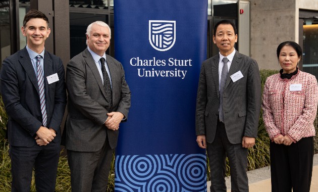 Charles Sturt signs Memorandum of Understanding with Southern Medical University
