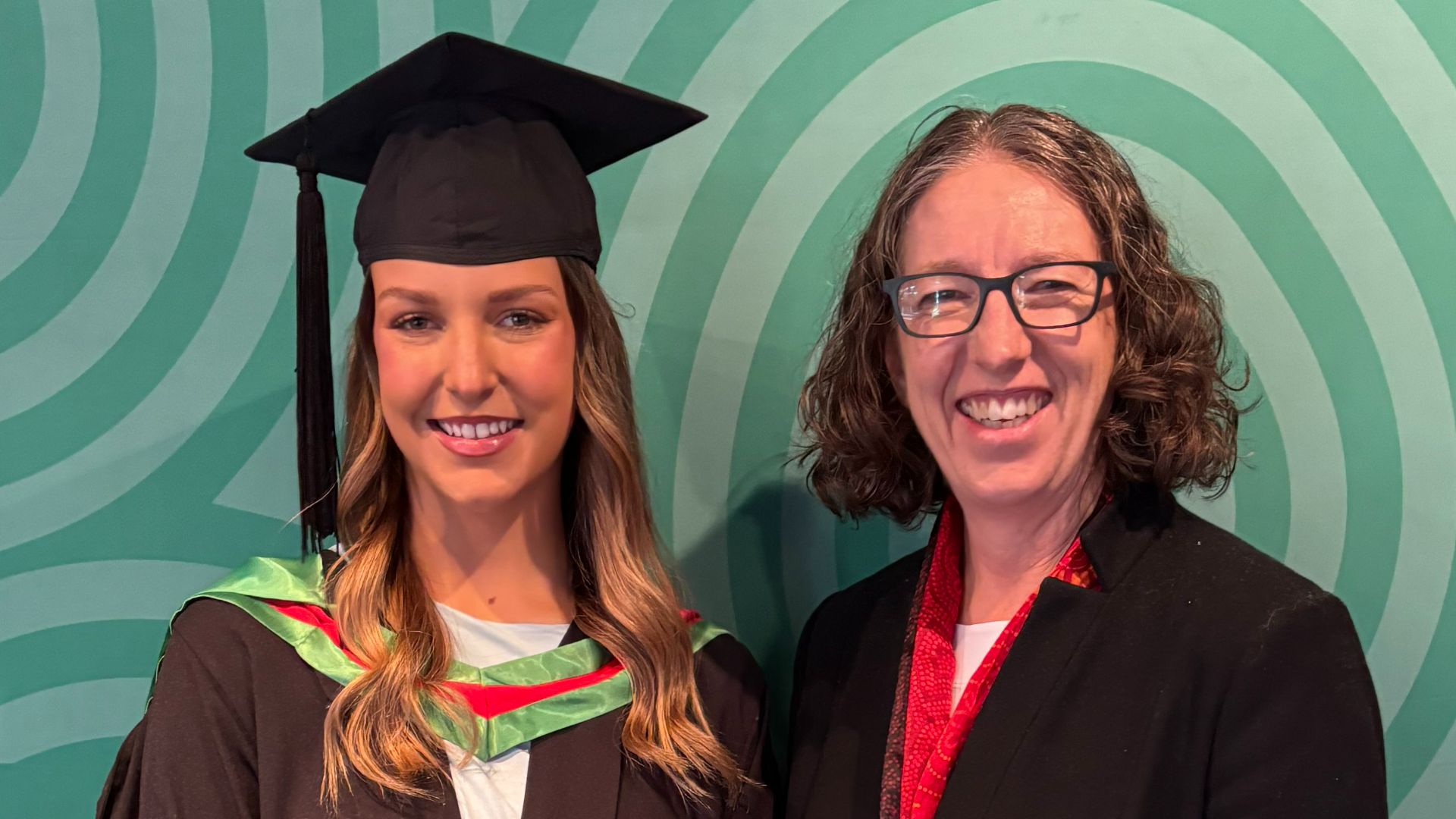 More than 900 students graduate from Charles Sturt in September ceremonies