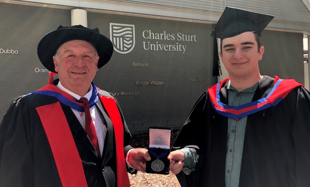 Graduate’s fascination with how computers work leads to a University Medal 