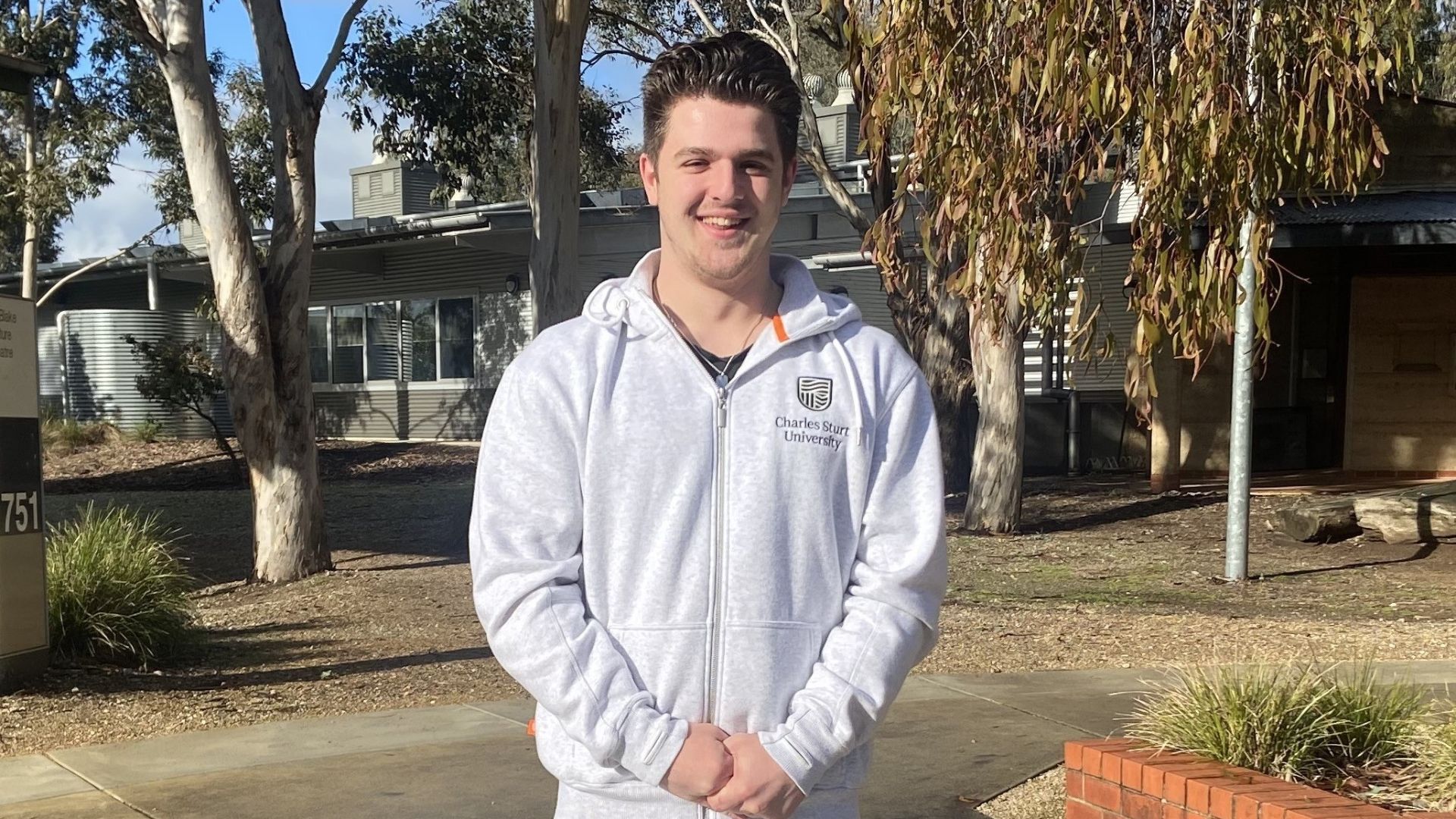 Early entry via Charles Sturt Advantage program reduces stress