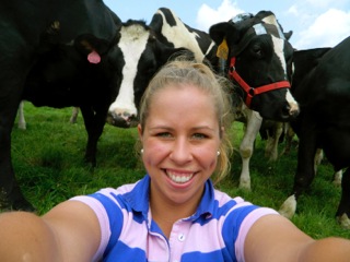 CSU Bachelor of Animal Science student Ms Lucy Watt