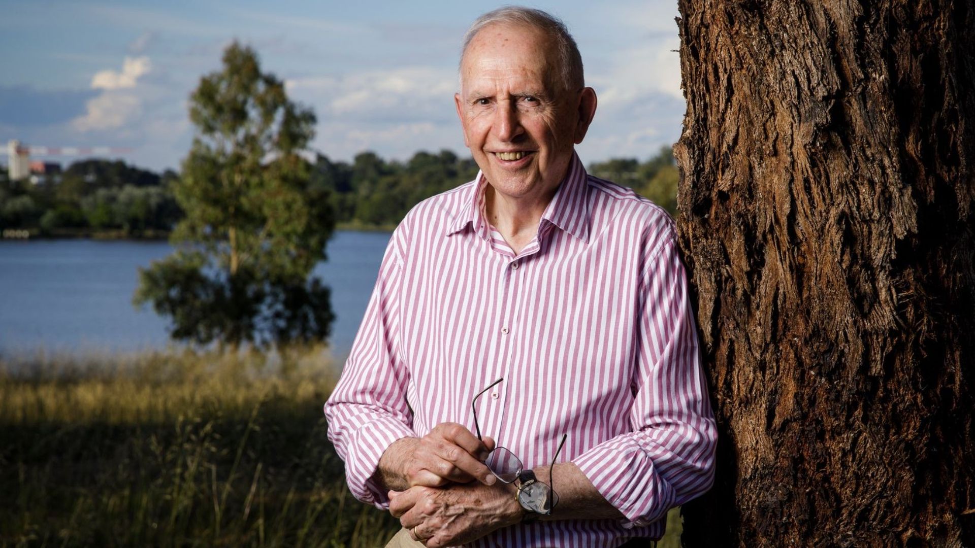 The Kindness Revolution ─ Hugh Mackay to speak in Port Macquarie