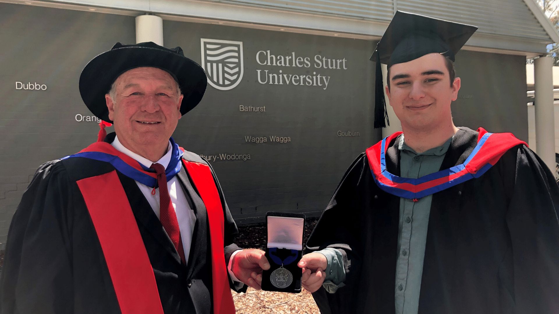 Graduate’s fascination with how computers work leads to a University Medal 