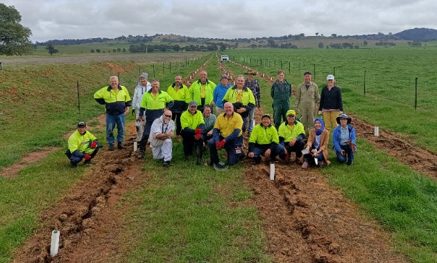 University honours commitment to biodiversity through community events in Wagga Wagga 