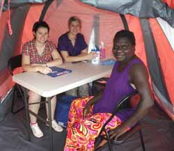 Left to right: CSU students Ms Lauren Slater, Ms Clare Smith and Elcho Island resident Ms Leanne Bundhala Durrkay. 