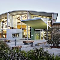 Library and 24/7 Learning Commons building