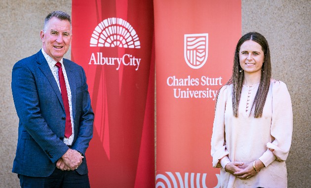 Applications now open for innovative Charles Sturt and AlburyCity Council scholarship program