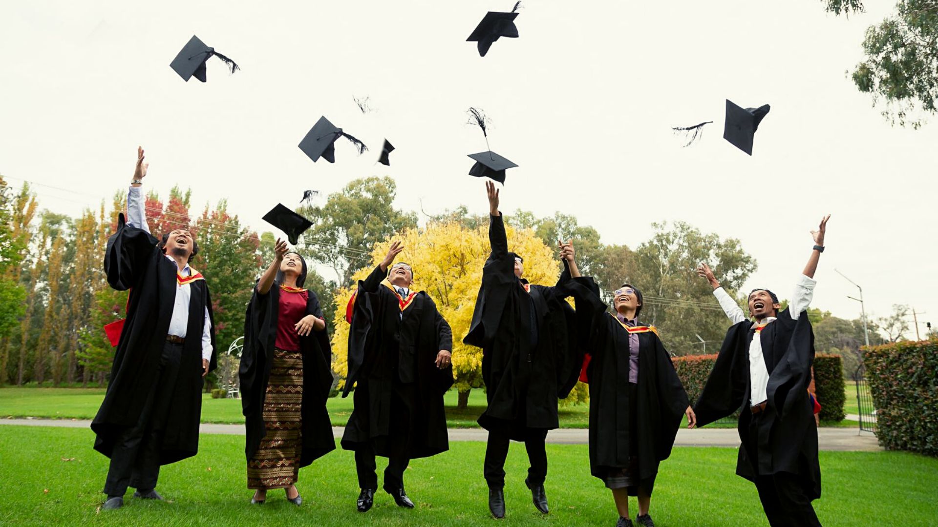 International students welcomed back to Albury for graduation 