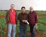 Associate Professor Gavin Ash from CSU with Professor Minquan Li from China and Doctor Gordon Murray from NSW DPI.