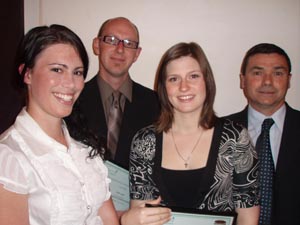 CSU students (L to R) Ms Lauren Mason, Mr Justin Lanser, and Ms Caris Bizzaca with Head of Bathurst Campus, Mr Col Sharp.