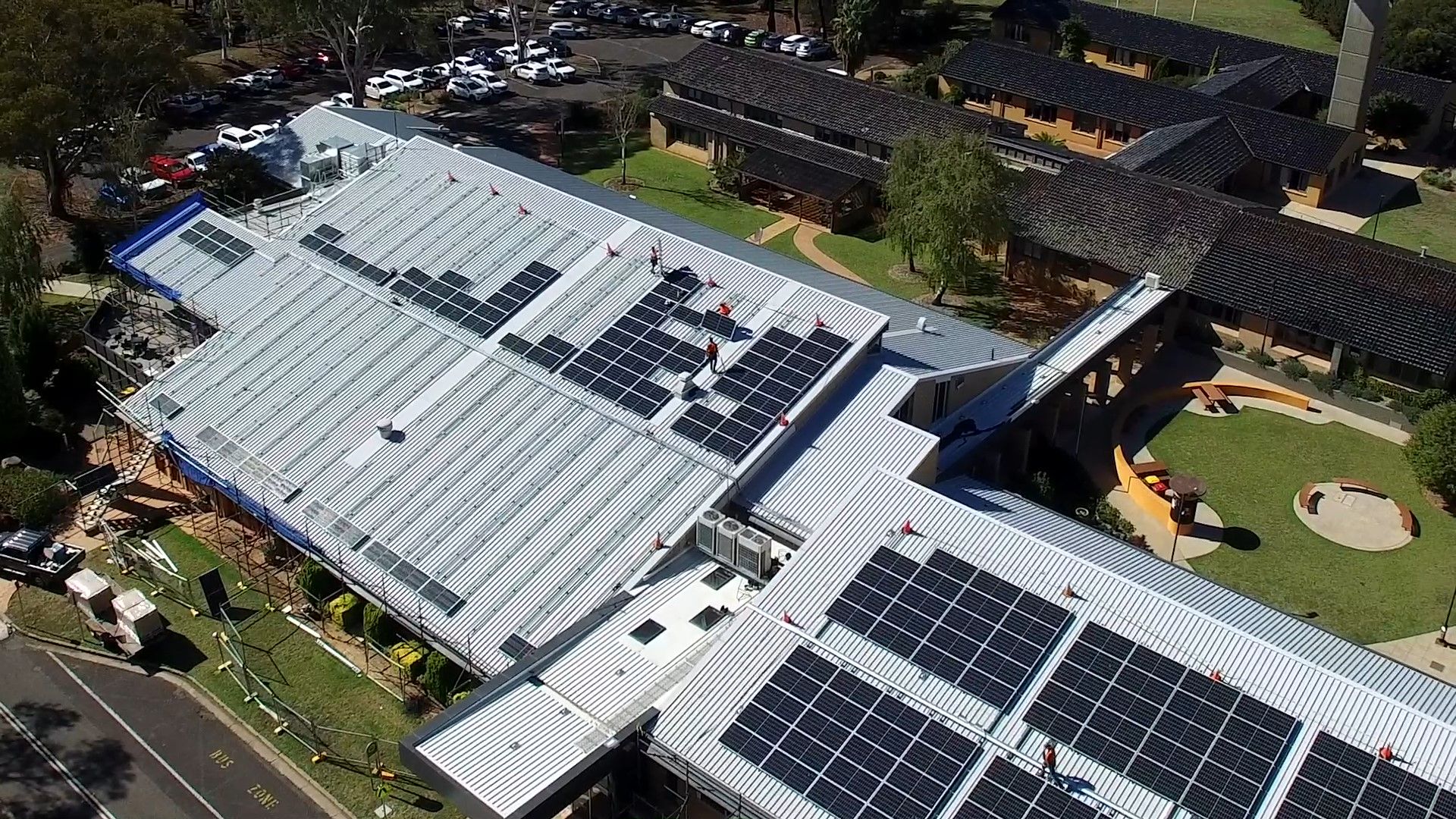 Solar panel expansion shines light on Charles Sturt commitment to sustainability 