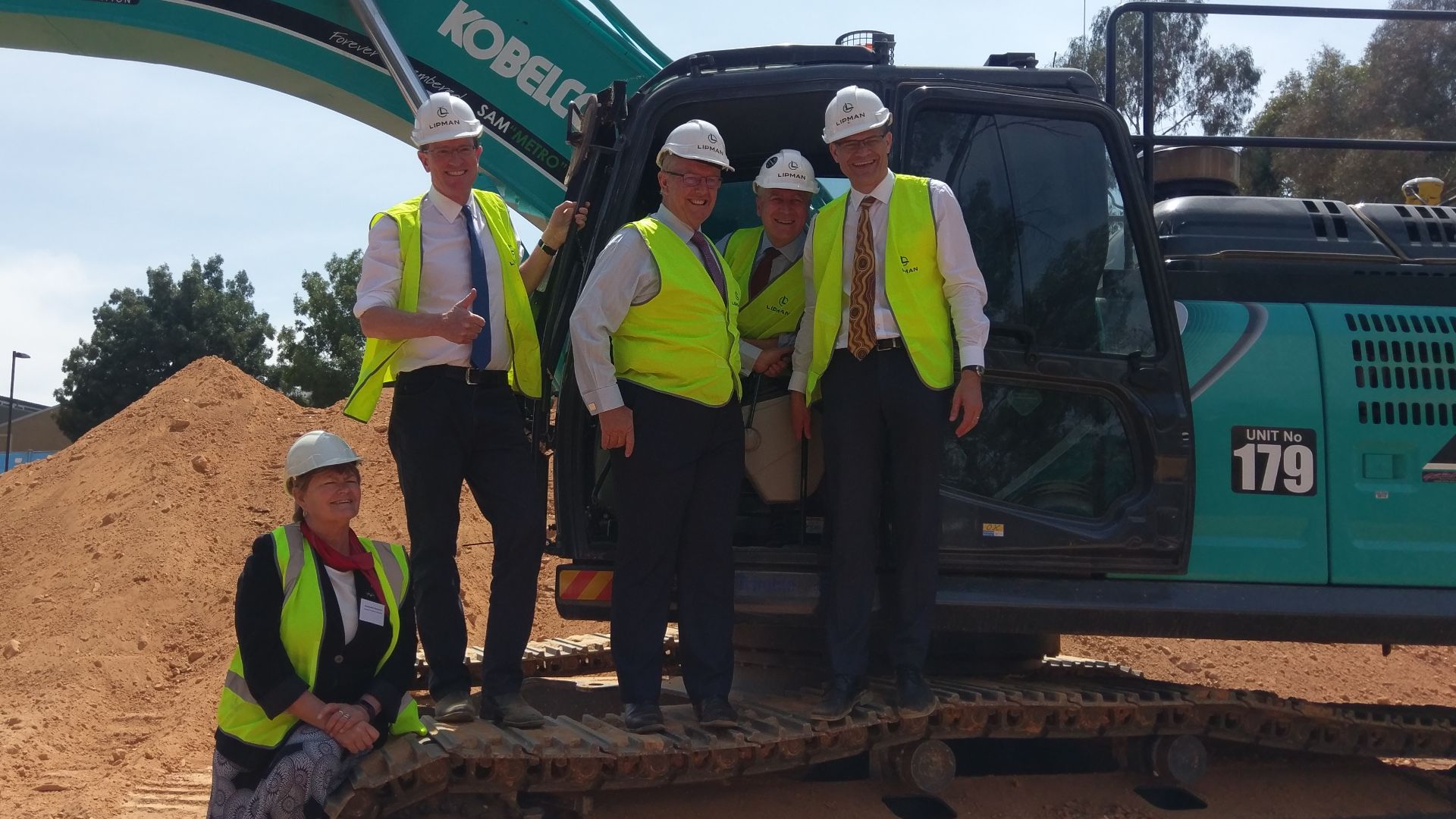 First sod turned on Joint Program in Medicine’s Academic and Research Hub at Charles Sturt in Orange