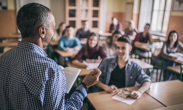 New degree partnership to help Australian teachers pursue postgraduate studies