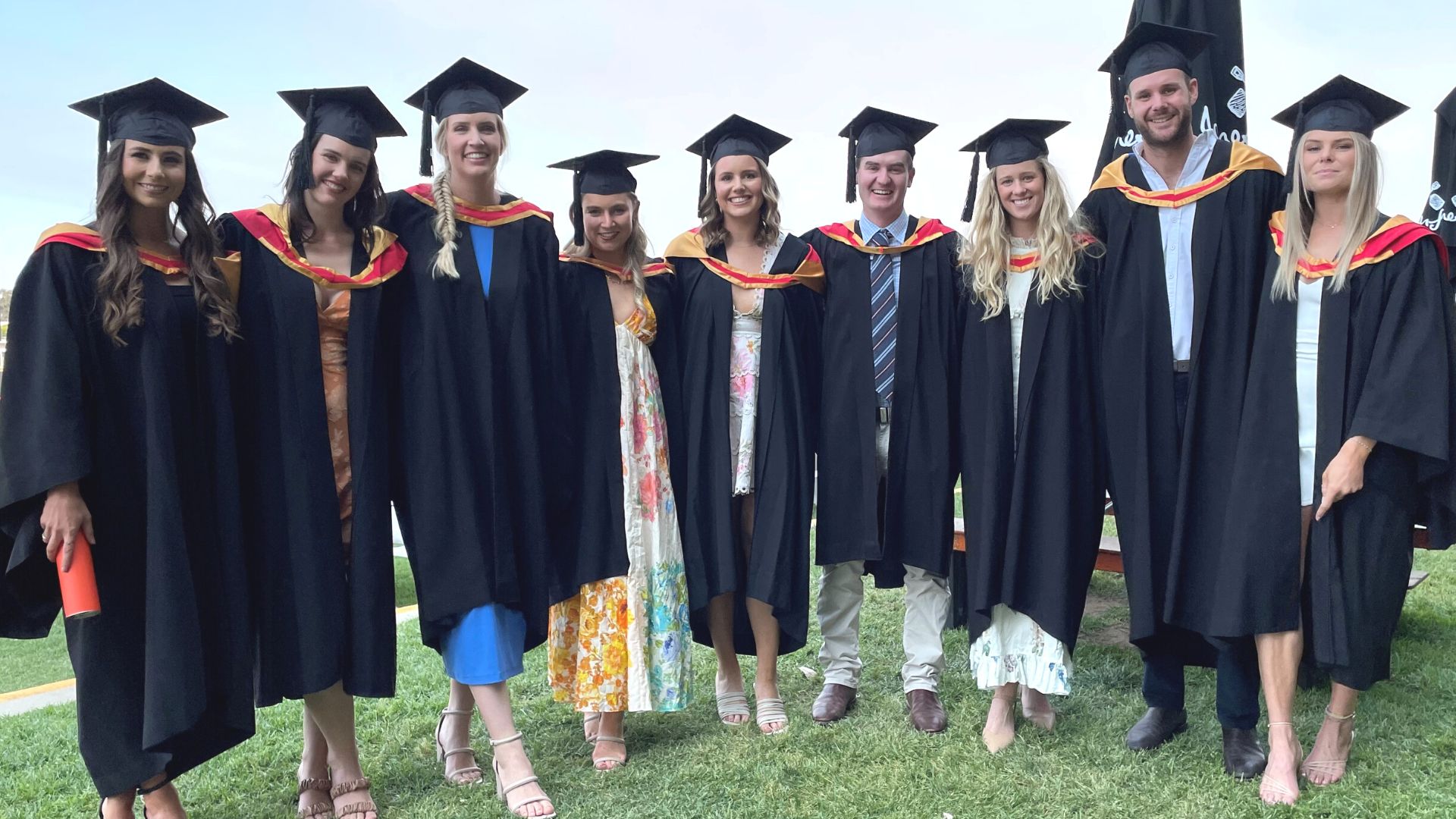 Thousands of Charles Sturt graduates celebrate years of study 