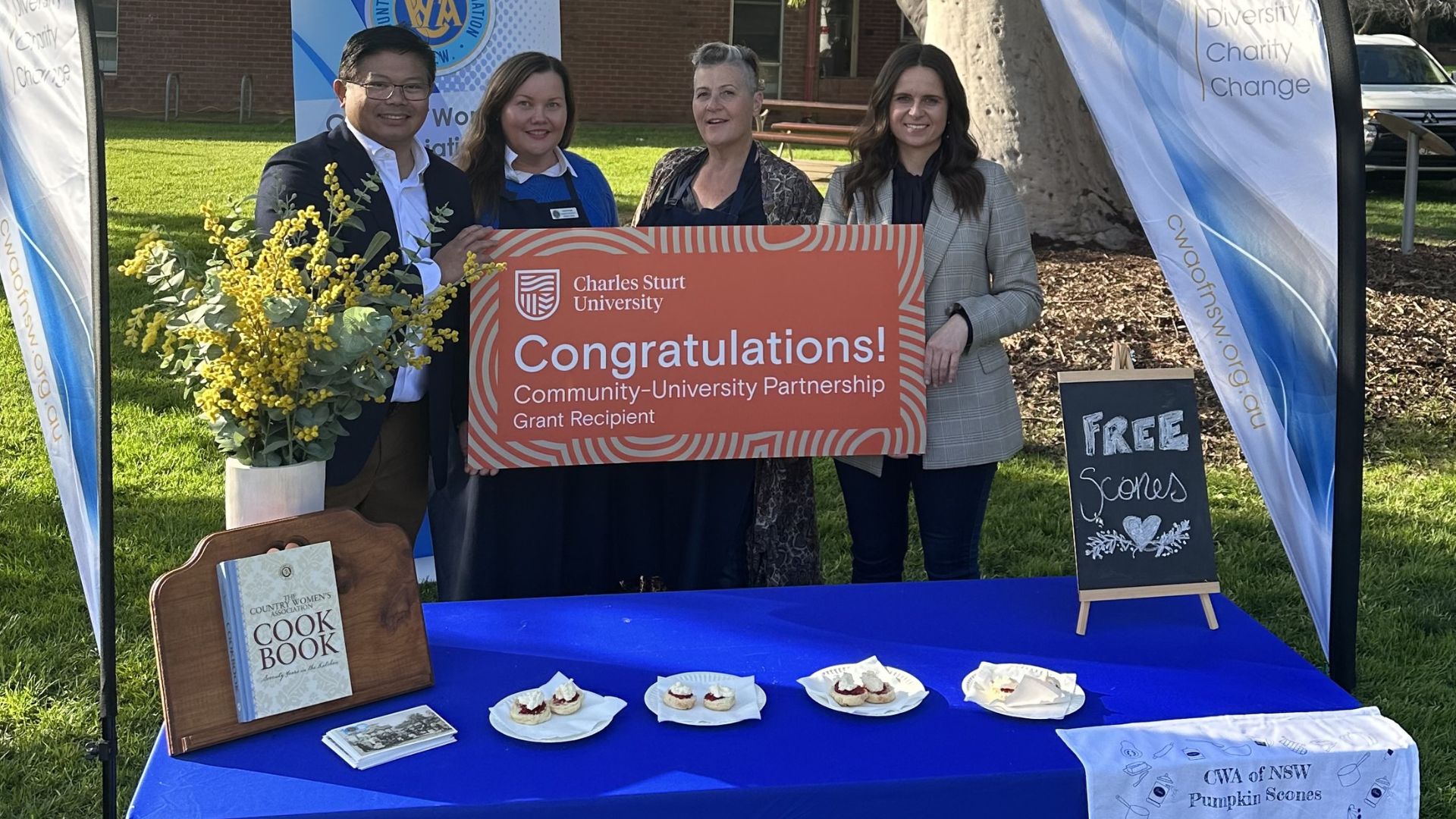 University gives more than $10,000 to community projects in the Riverina 
