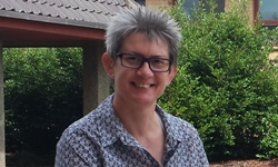 Photo of Dr Cate Thomas