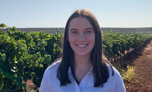 Charles Sturt agricultural student named recipient of $10,000 AgriFutures scholarship 