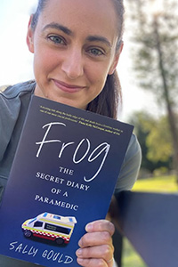 sally-gould-with-frog