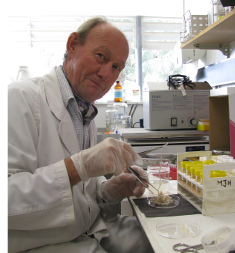 CSU parasitologist Dr David Jenkins.