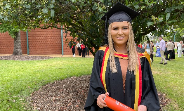 Forbes medical radiation science graduate aims to help regional NSW communities