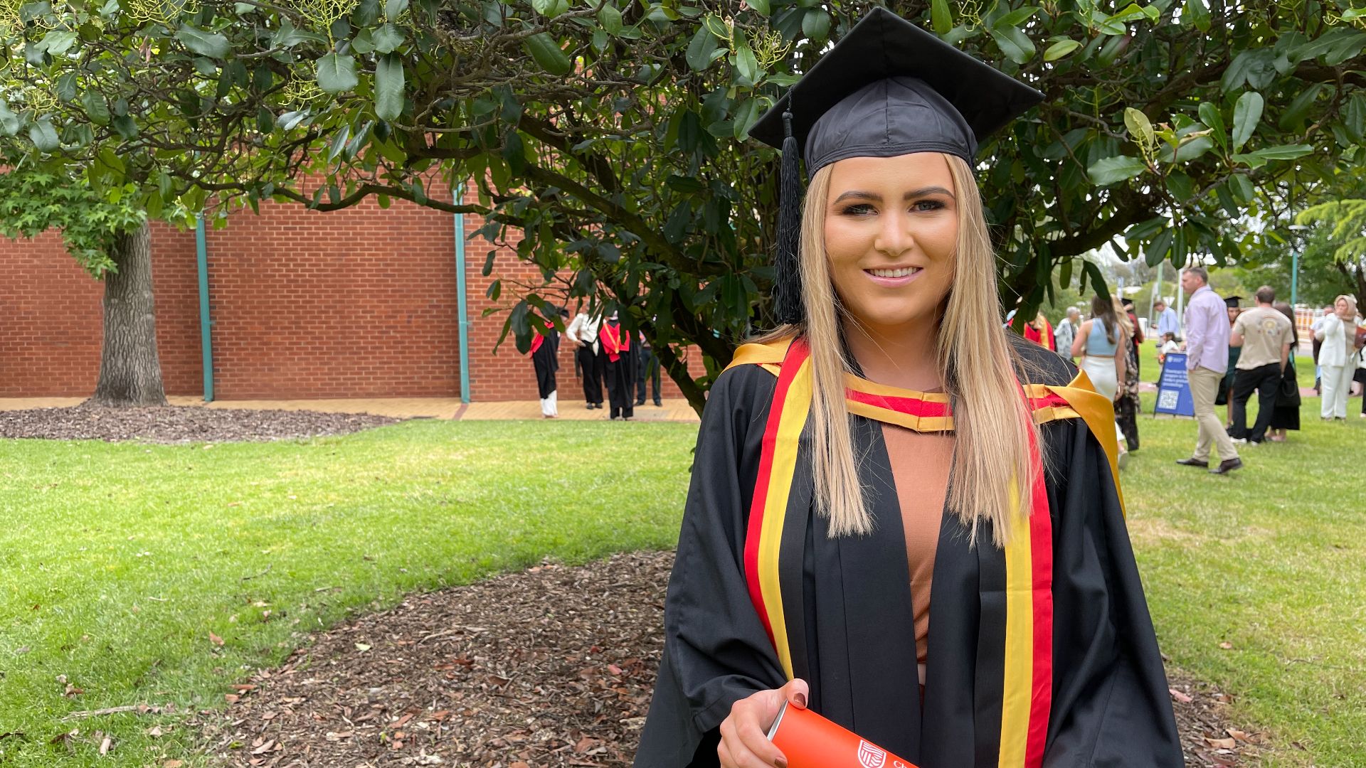 Forbes medical radiation science graduate aims to help regional NSW communities