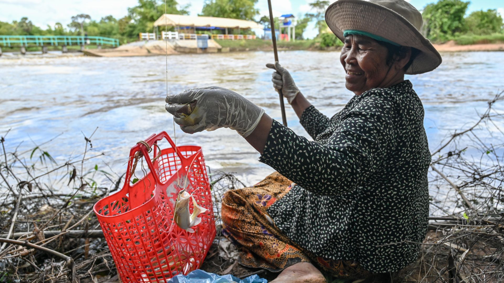 Thousands of fishing families’ incomes secured thanks to Charles Sturt program