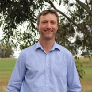 portrait of Dr Shawn McGrath